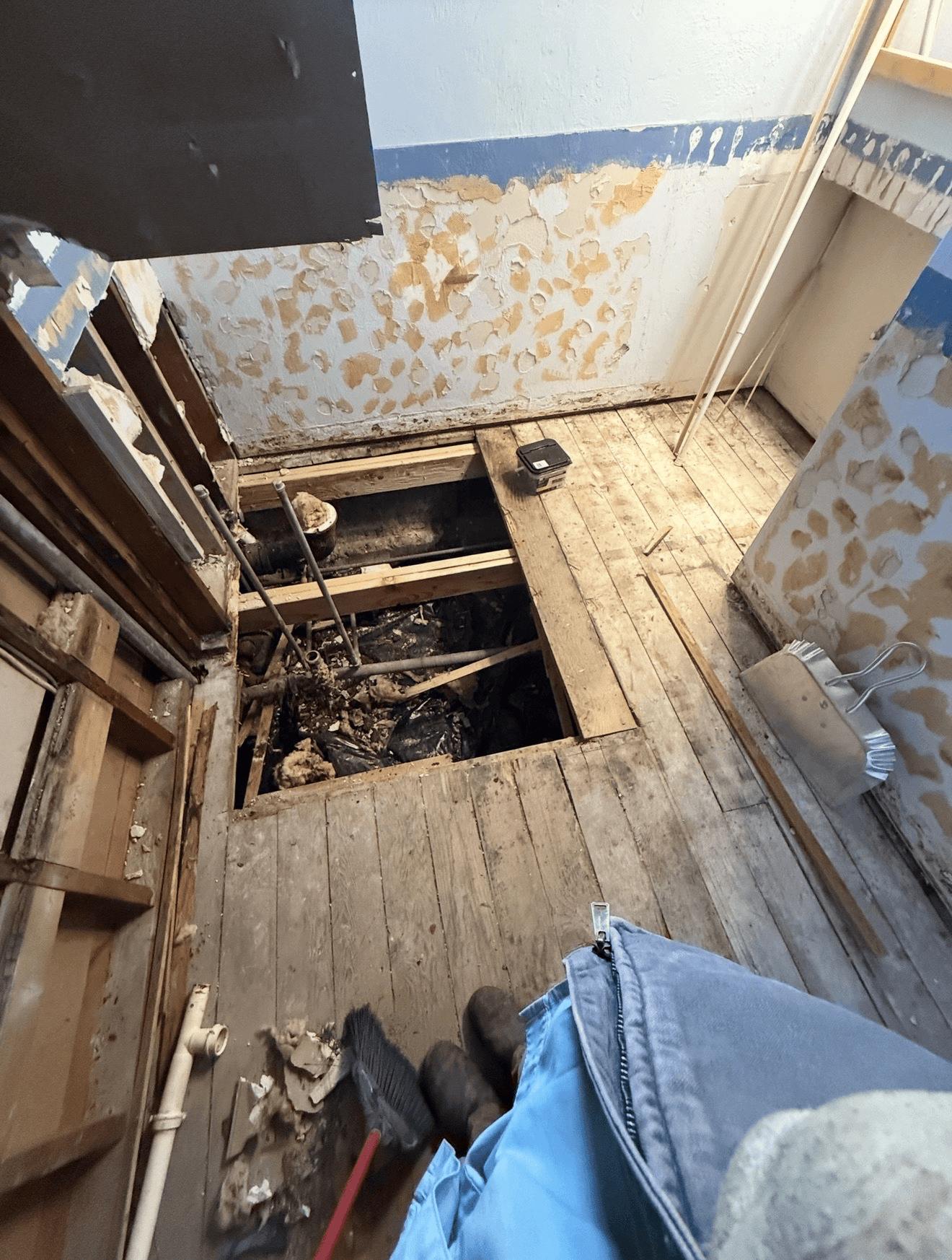 Tile edges and trim finish